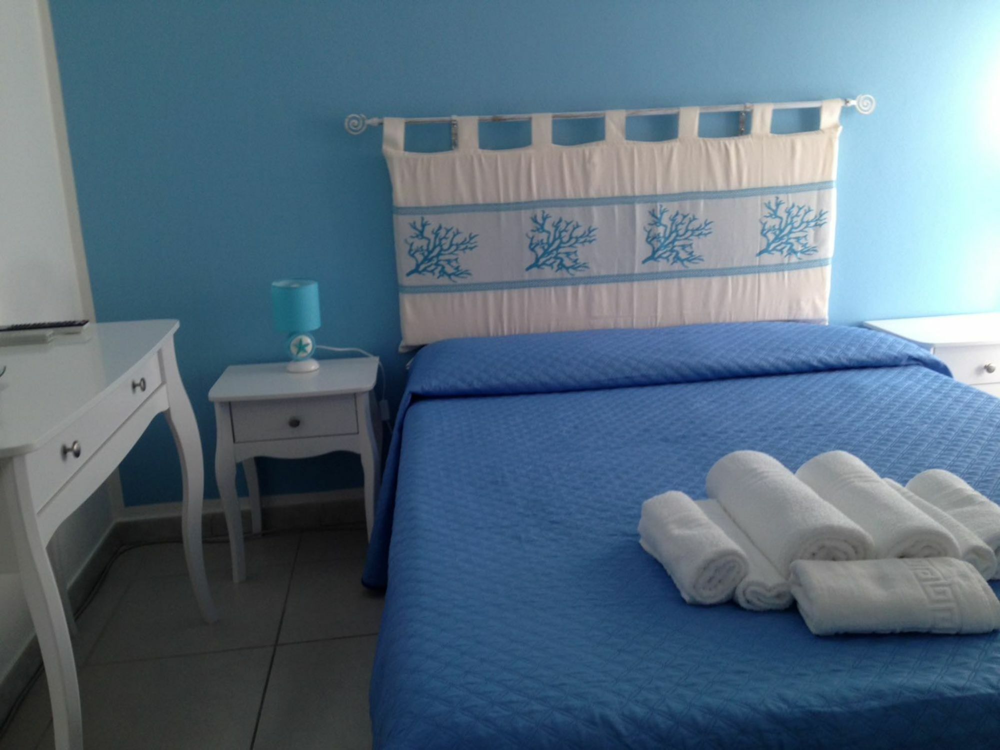 B&B Centro Del Porto Альгеро Экстерьер фото